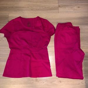 Jaanuu Scrub Set! Fuchsia color. X-small